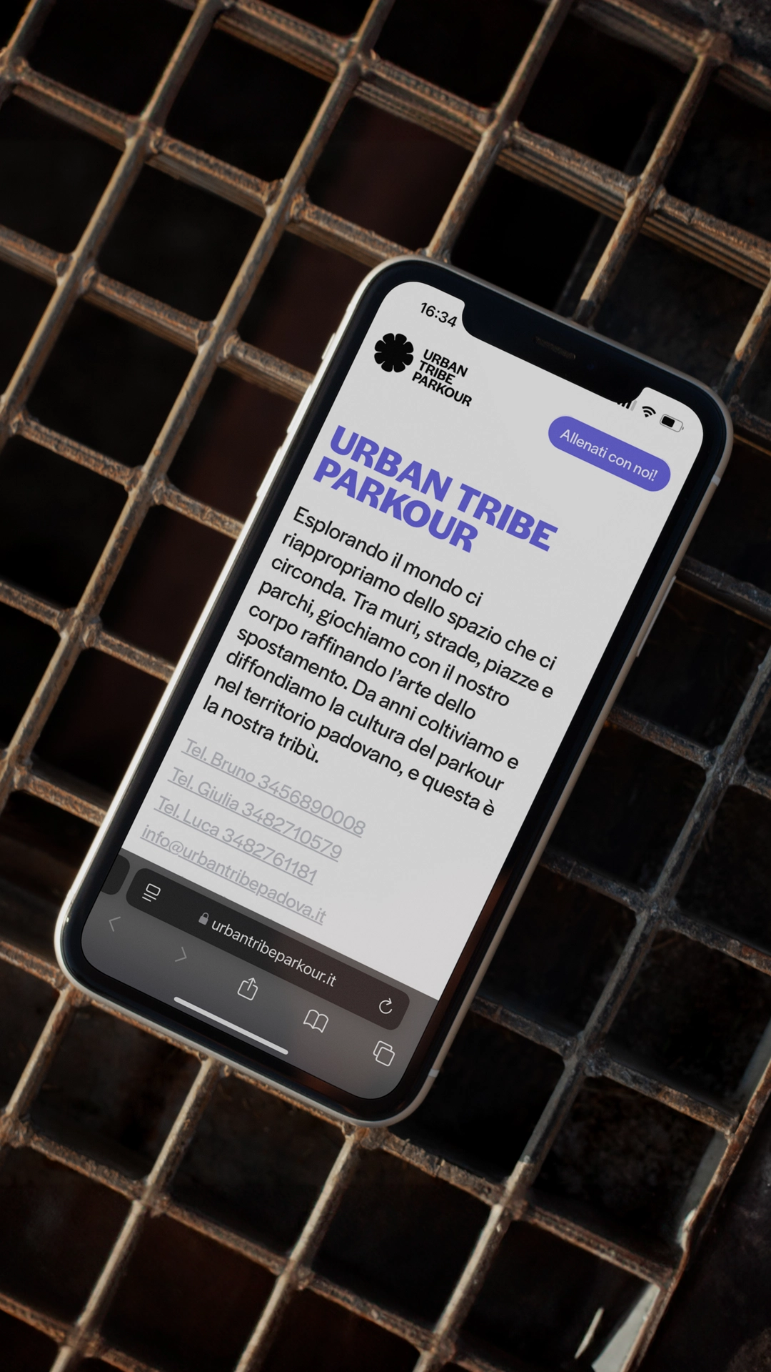 L'homepage del sito di urban tribe parkour, raffigurante il payogg 