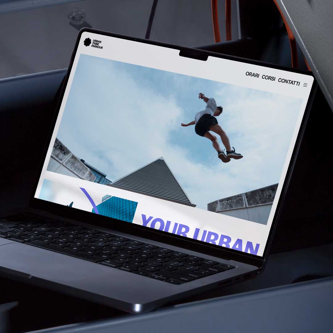 La splash screen del sito di urban tribe parkour