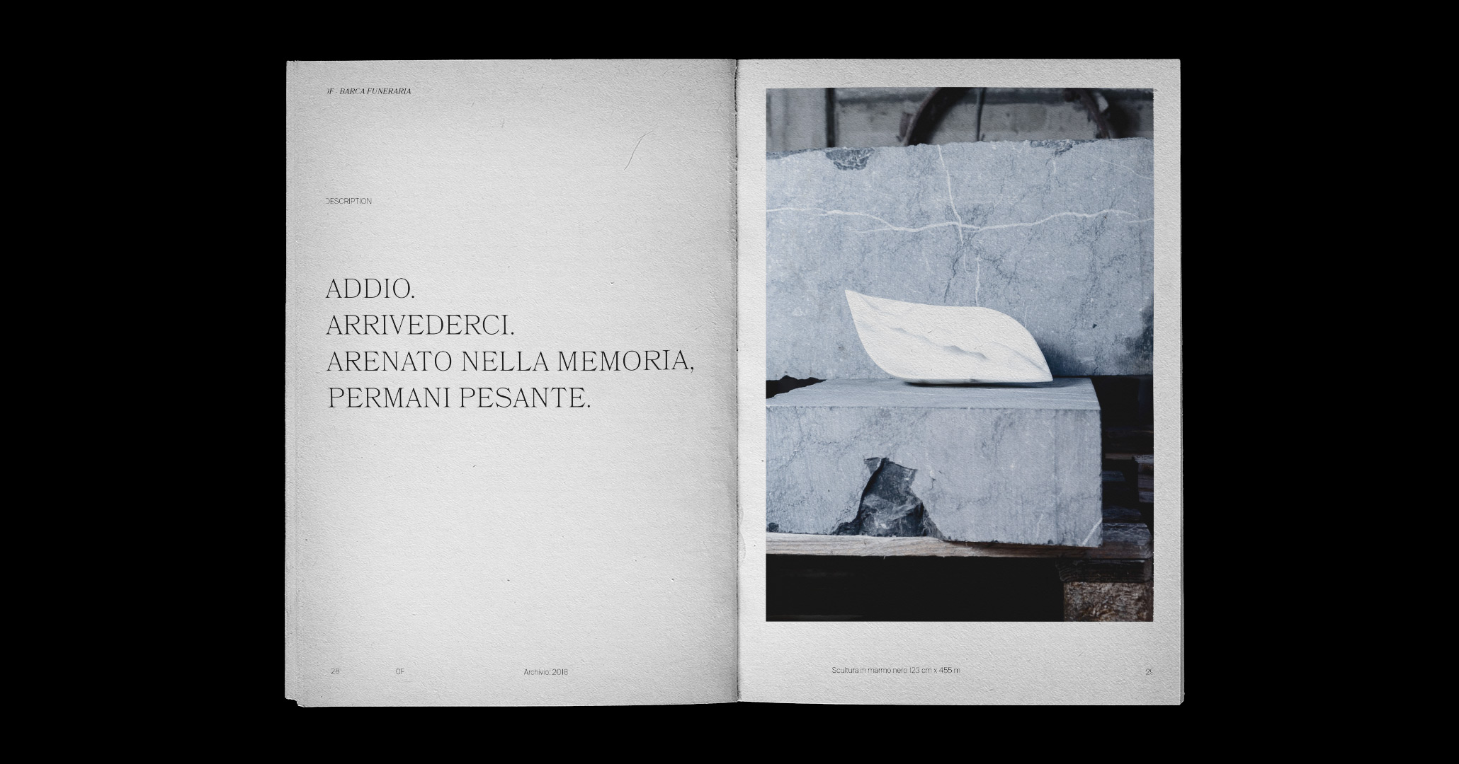 Una doppia pagina del portfolio di Gabriele Schiavo, che raffigura una scultura ed alcuni versi